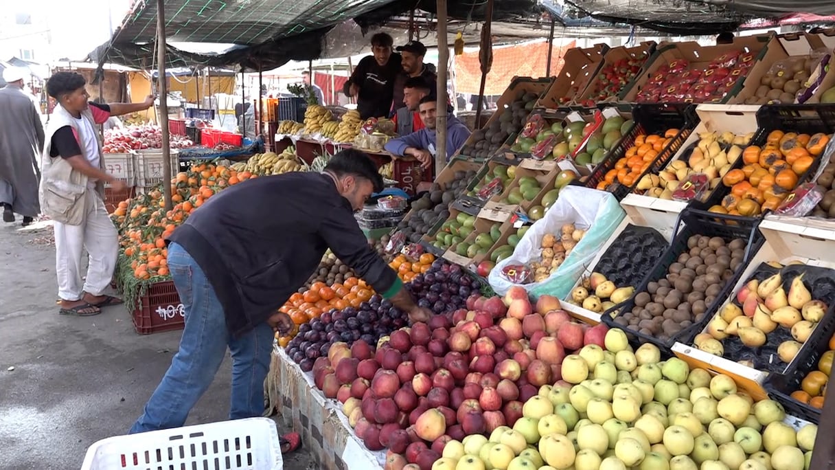 أسواق الداخلة تزدهر خلال رمضان: وفرة المنتجات واللحوم والأسماك تجذب المواطنين