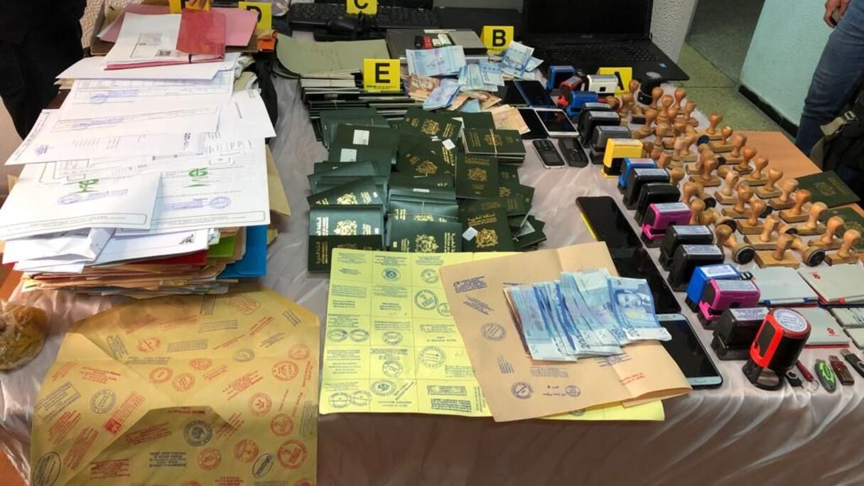 أمن وجدة يوقف ستة أشخاص متورطين في تزوير ملفات "الفيزا"