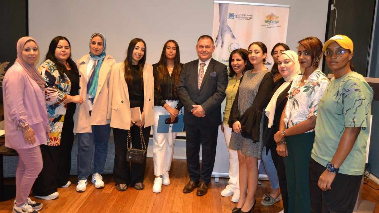 السفير البلغاري رفقة أعضاء مؤسسة الطاهر السبتي