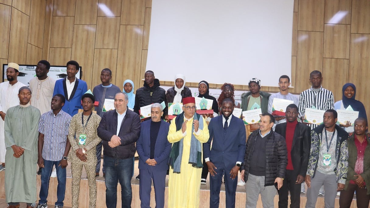 جامعة وجدة تحتضن طلبتها الأجانب في إفطار رمضاني