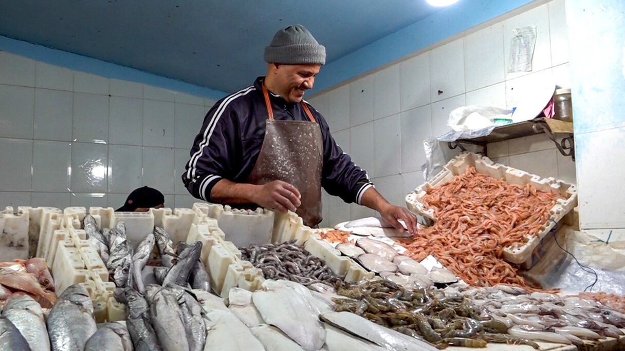 ما سبب غلاء أسعار السمك بفاس.. ضعف الإنتاج أم فوضى التسويق؟