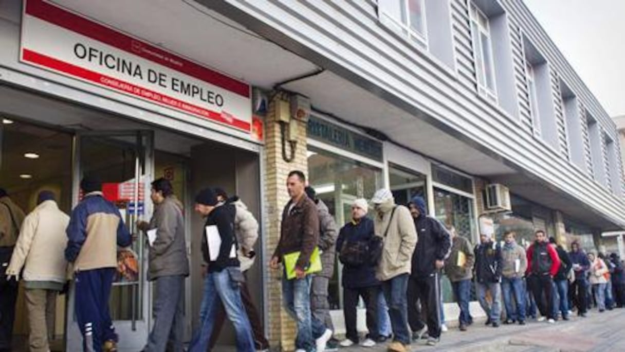 نصف مغاربة إسبانيا فقدوا وظائفهم بسبب الأزمة الاقتصادية