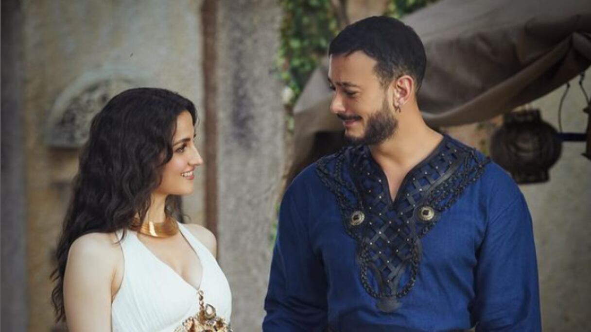 النجم المغربي سعد لمجرد والممثلة السويدية-اليونانية إيلي أفرام