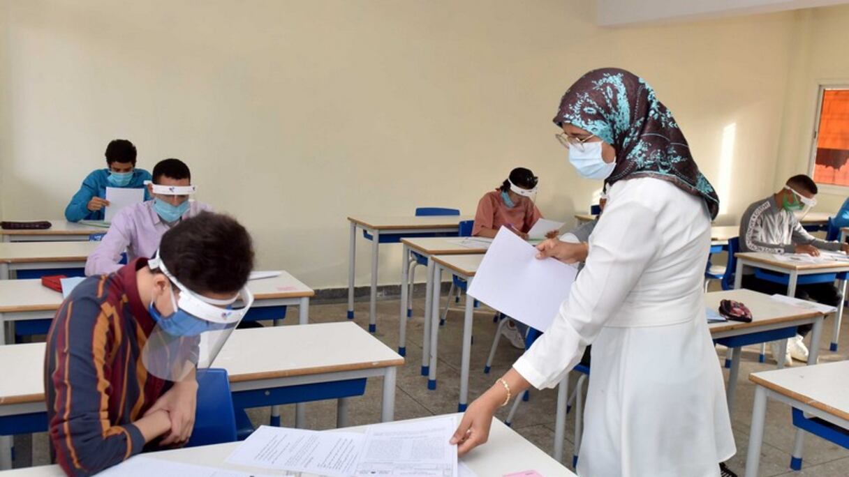 تلاميذ بصدد اجتياز امتحانات البكالوريا