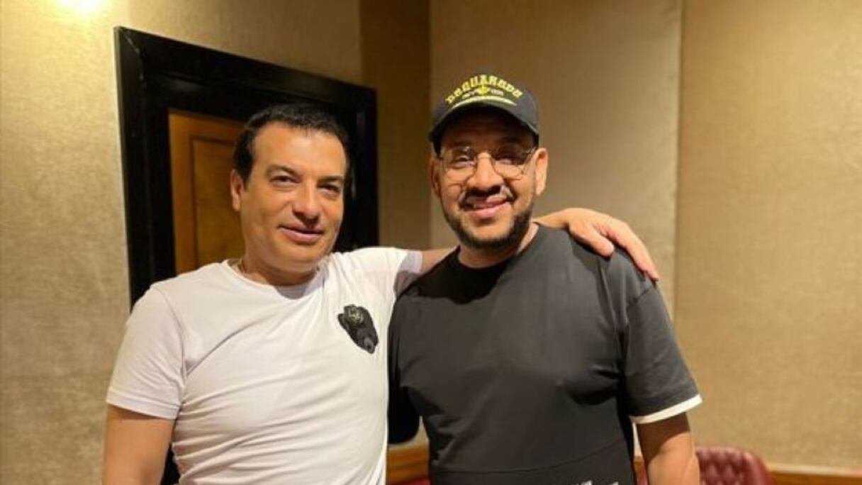 إيهاب توفيق وعصام كاريكا