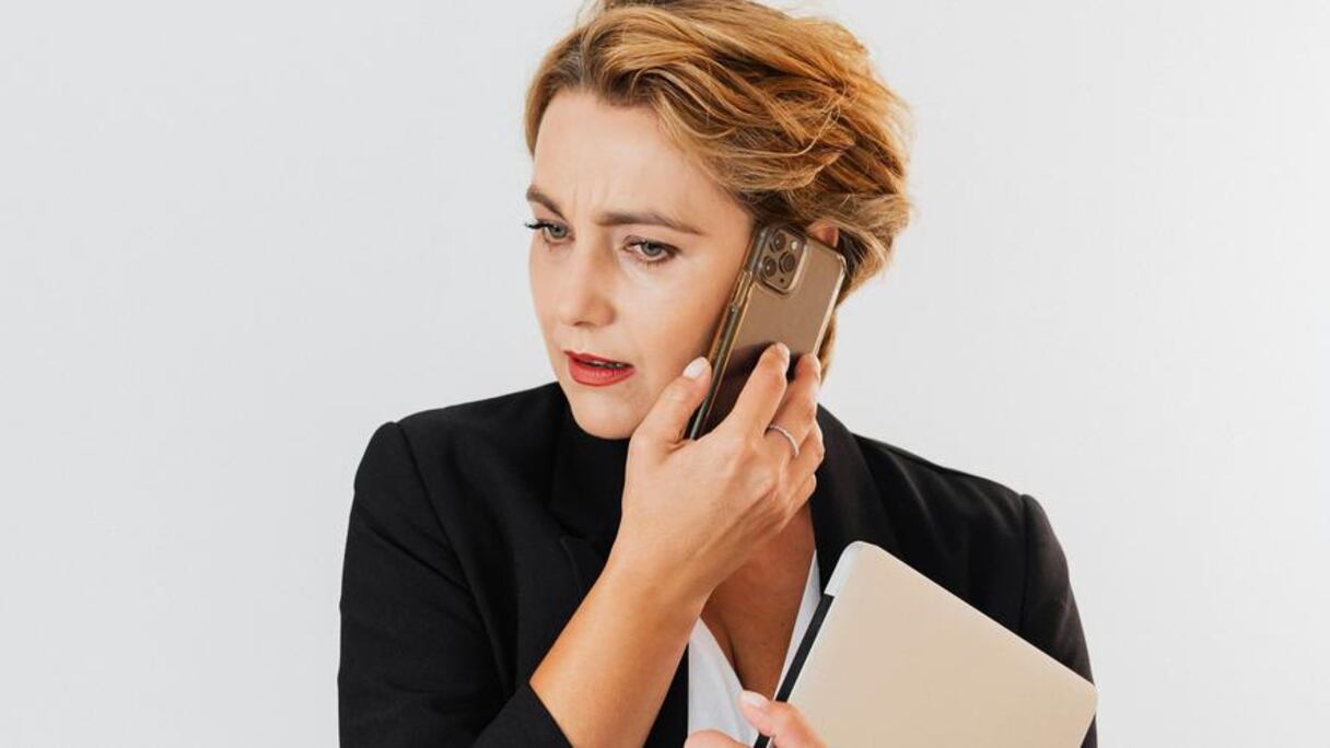 استعمال الهاتف المحمول