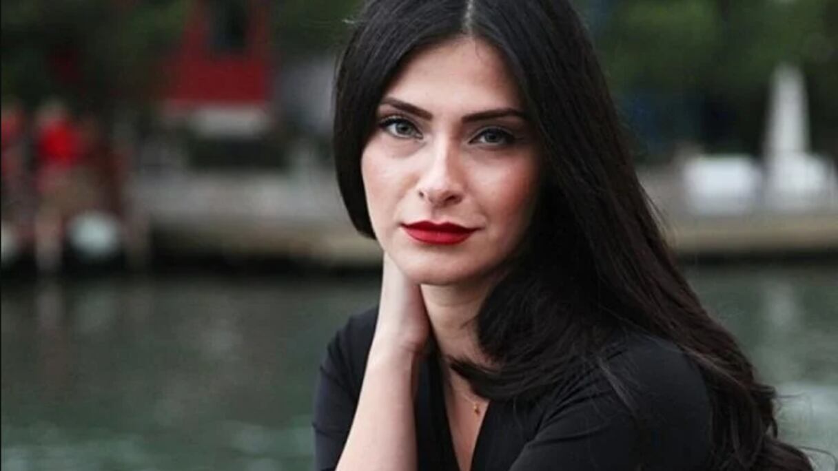 الممثلة التركية غولشاه تشوم أوغلو