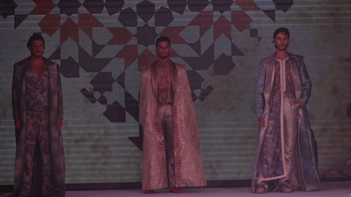 عرض الأزياء