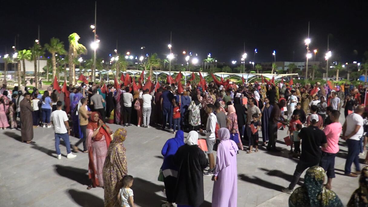 سكان مدينة العيون يبتهجون احتفاء بتنظيم كأس العالم 2030