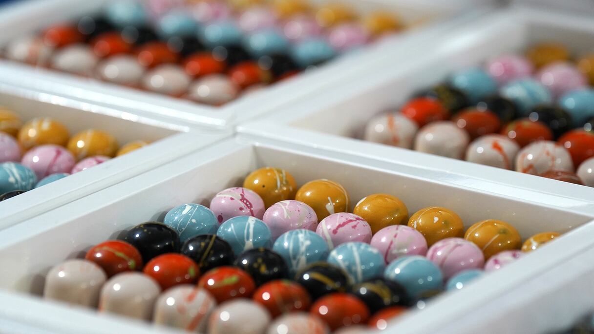 أجواء إقبال المغاربة على الشوكولاطة بمناسبة "ألبوناني"