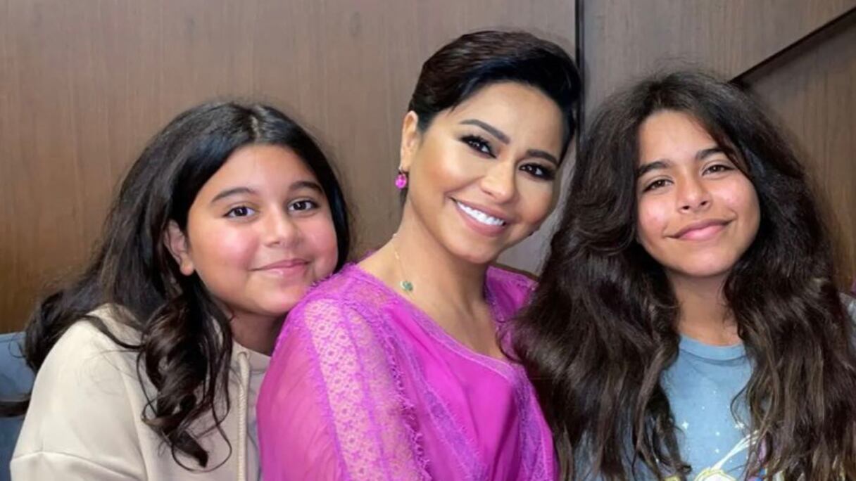 شيرين وابنتيها