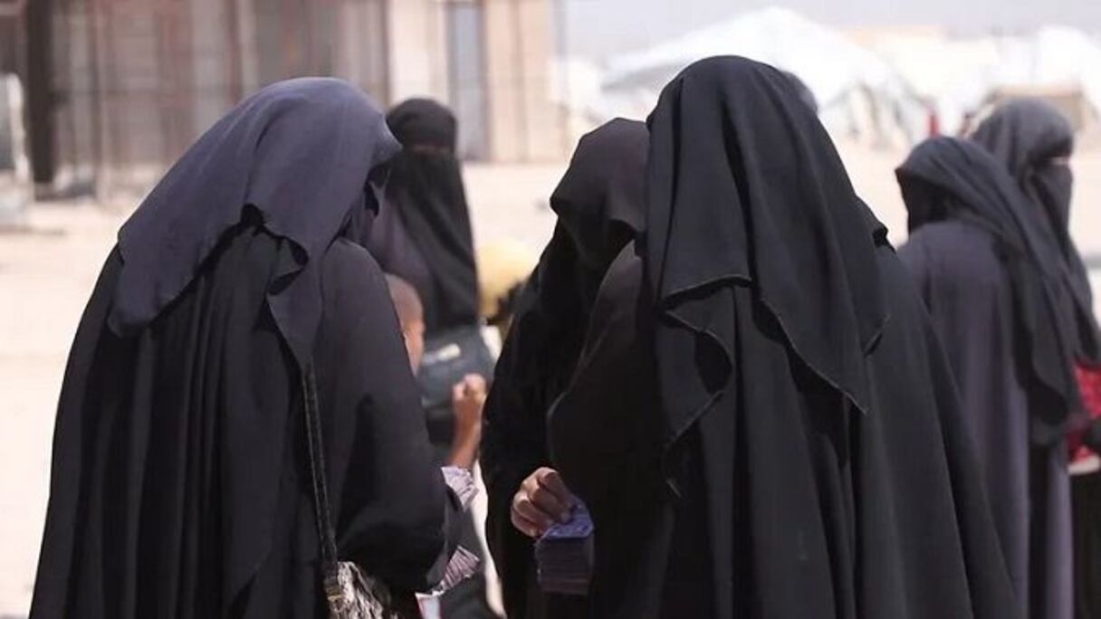 نساء في داعش