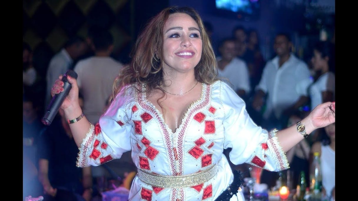 الفنانة الشعبية فاطمة الزهراء (الشيخة طراكس)