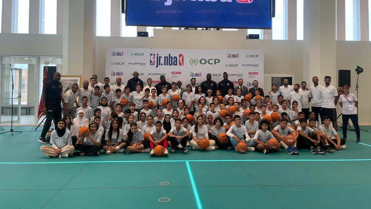 الـOCP والرابطة الإفريقية لكرة السلة يطلقان برنامجا شاملا لتنمية كرة السلة لفائدة شباب وأطفال بنجرير