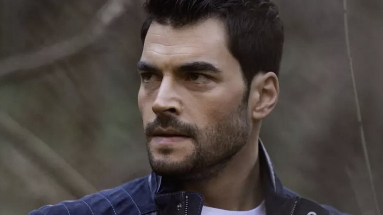 أكين أكينوزو