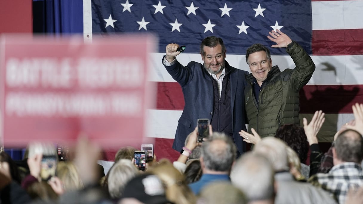 Les sénateurs républicains Ted Cruz et David McCormick.