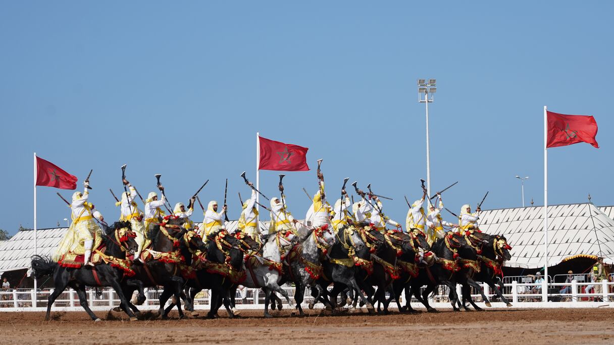 اجواء انطلاق منافسات الجائزة الكبرى للملك محمد السادس للتبوريدة