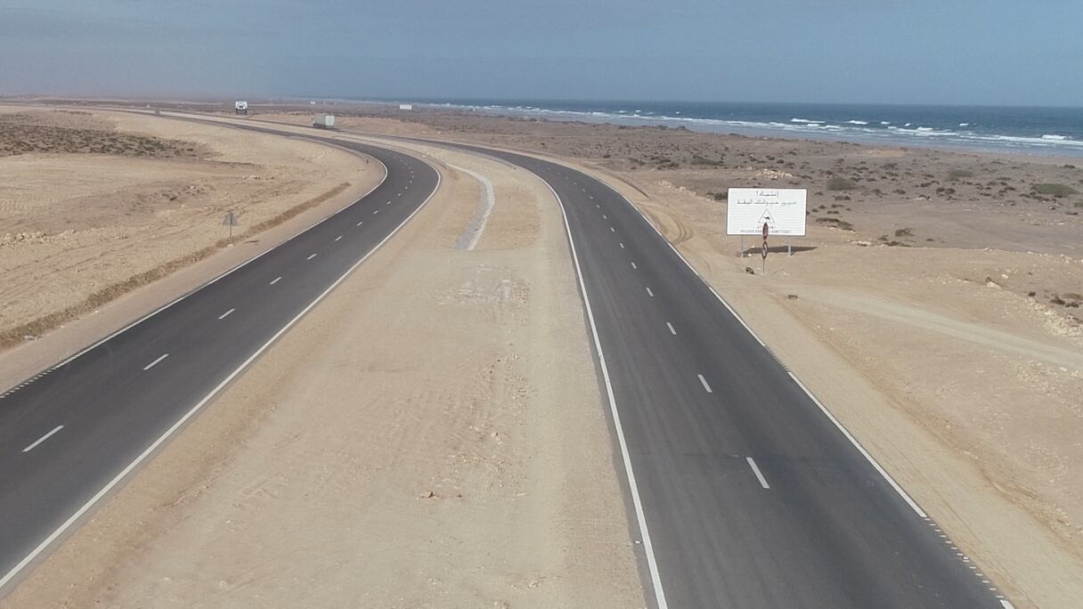 مشروع الطريق السريع تيزنيت-الداخلة: بناء جسر استثنائي يعزز التواصل الوطني والقاري