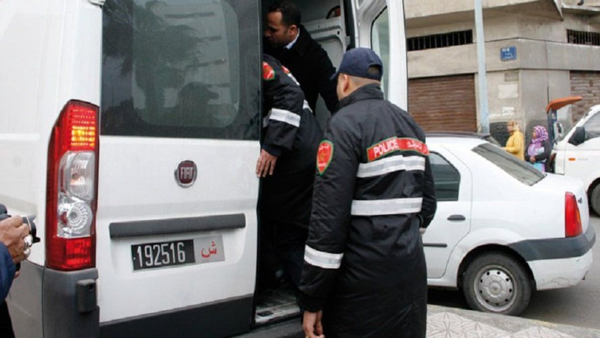 عناصر الشرطة تتدخل