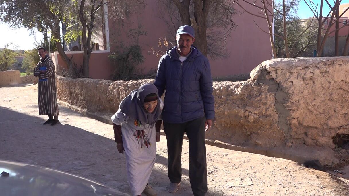 سكان بقرى تارودانت يعربون عن سعادتهم بعد توصلهم بالدعم المالي المباشر