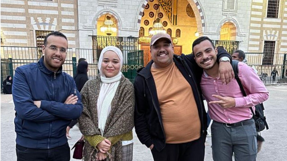 الزبير هلال مع ميساء خليفة وبعض المؤثرين