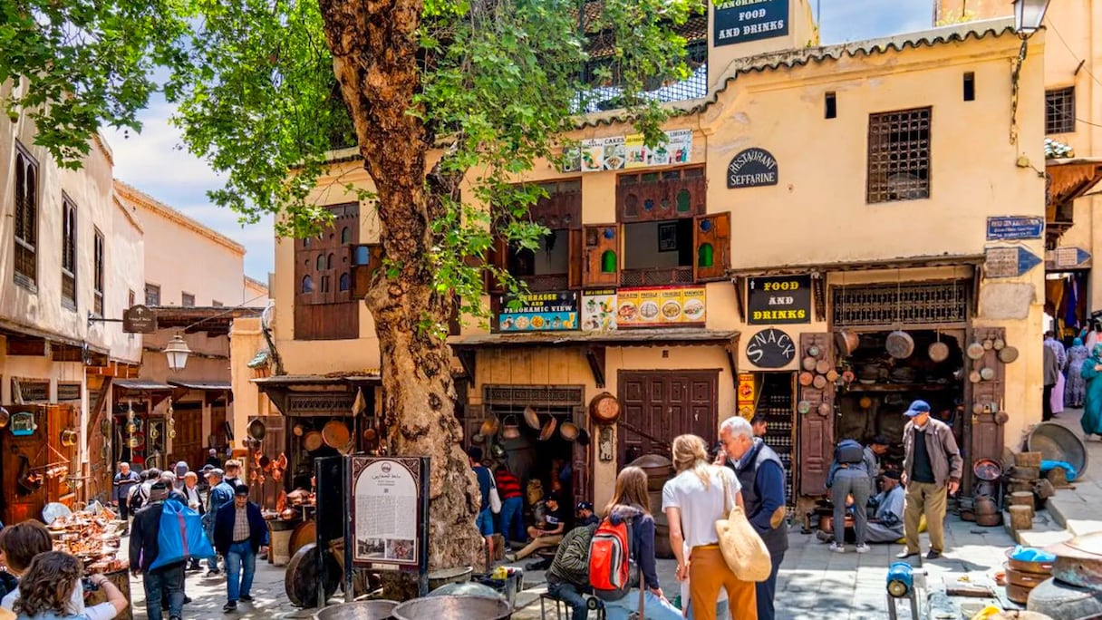 فصل الربيع يُنعِش السياحة بمدينة فاس