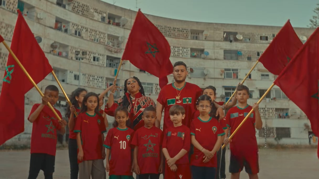 جيلان وزوجها بيتهوفن من كليب "ها وليدي"