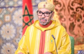 الملك محمد السادس يؤكد تزايد المؤشرات الإيجابية بمختلف القطاعات بفضل الاستقرار ونجاعة المؤسسات