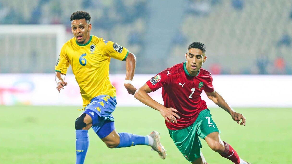 أشرف حكيمي في المواجهة أمام منتخب الغابون