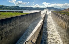 مشاهد ومعطيات حصرية تكشف التدبير الاستراتيجي للموارد المائية وإدارة الفائض بسد الوحدة