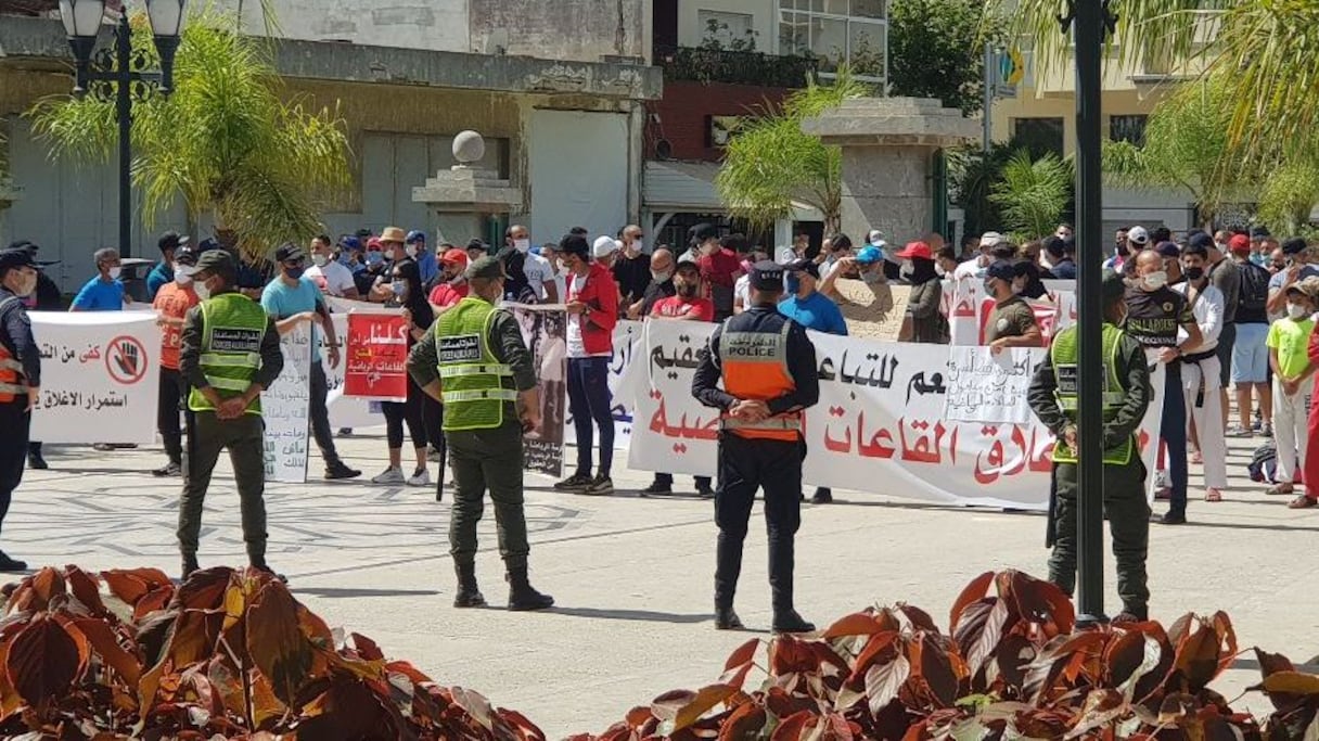 أصحاب القاعات الرياضية بطنجة يحتجون ضد استمرار إغلاقها
