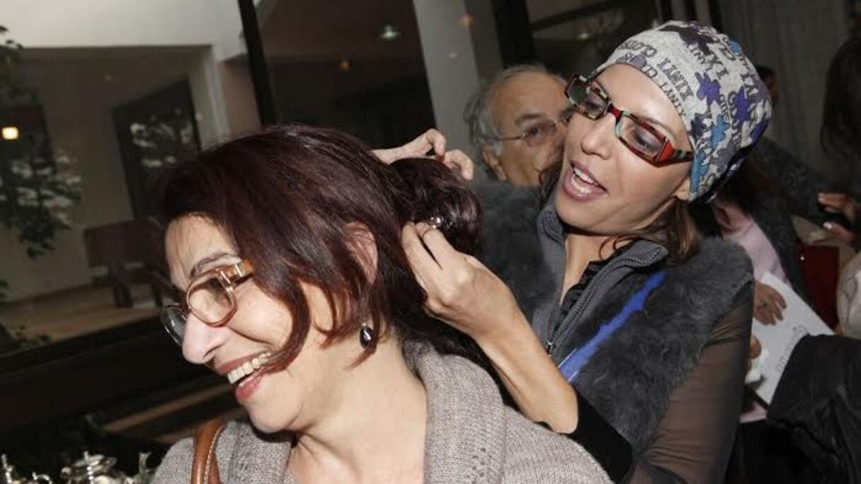 لطيفة أحرار تخلق الحدث بحضورها لهذا الاجتماع التأسيسي
