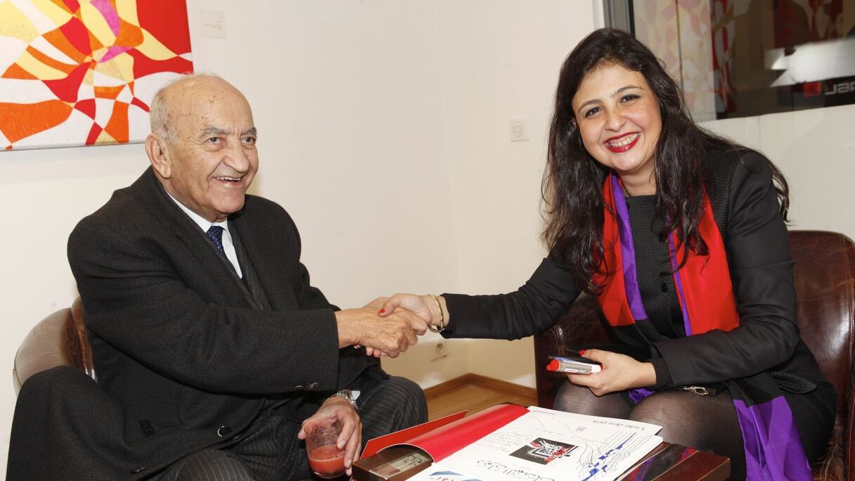 اليوسفي سعيد وهو في ضيافة الفنانة التشكيلية مريم الشرايبي
