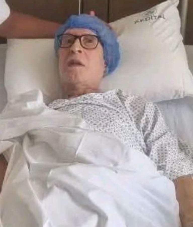 أول ظهور لعمر السيد بعد العملية من داخل غرفته بالمستشفى