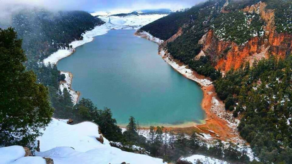 بحيرة أكلمام أزكزا
