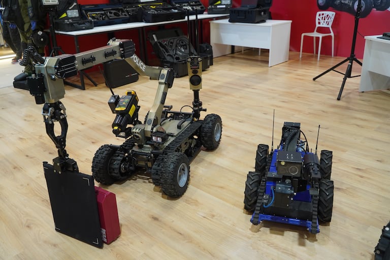 الشرطة المكلفة بتفكيك المتفجرات