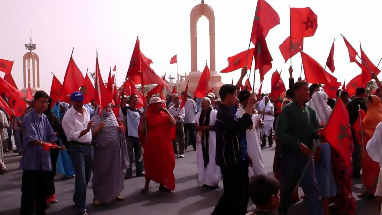 مظاهرات بالعيون لتأكيد مغربية الصحراء
