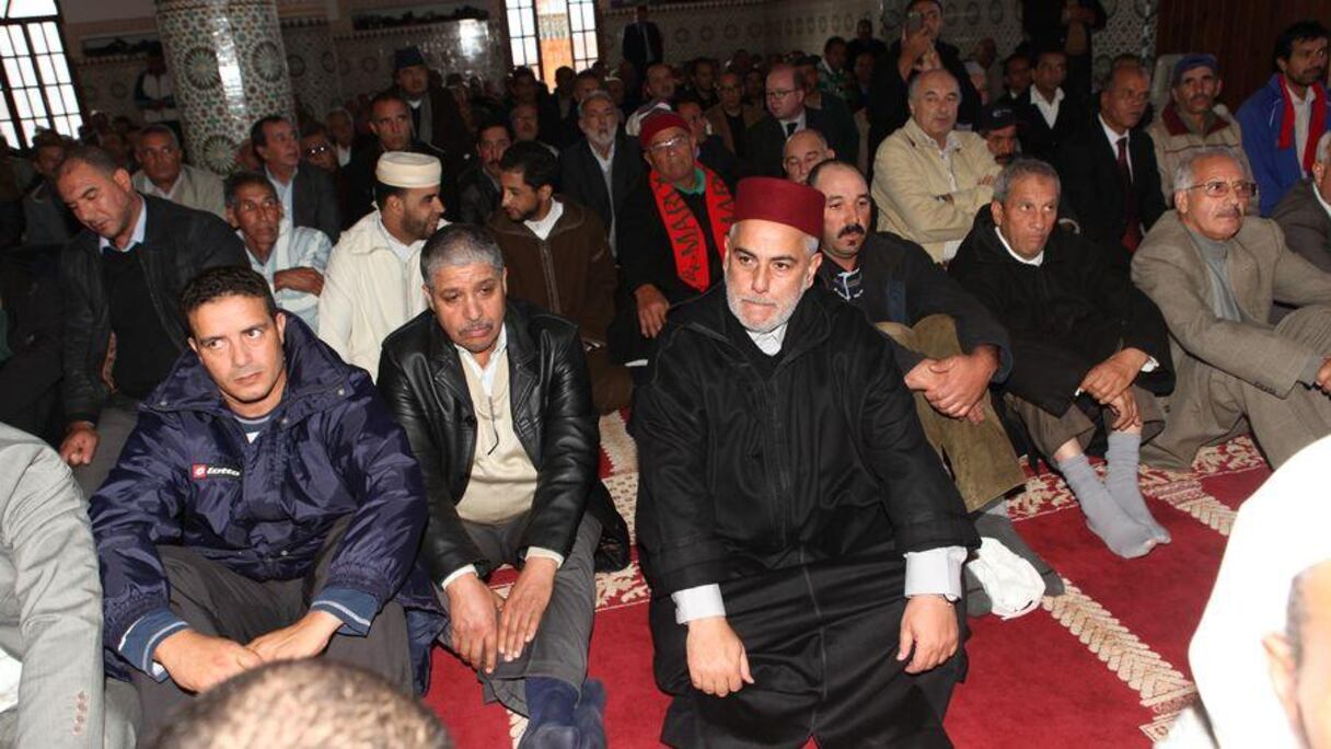 رئيس الحكومة عبد الإله بنكيران كان من بين المعزين
