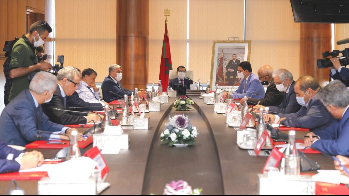 العثماني مع زعماء الأحزاب
