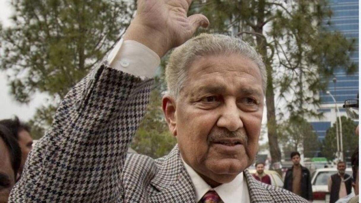 العالم النووي الباكستاني عبد القدير خان (1936 - 2021)
