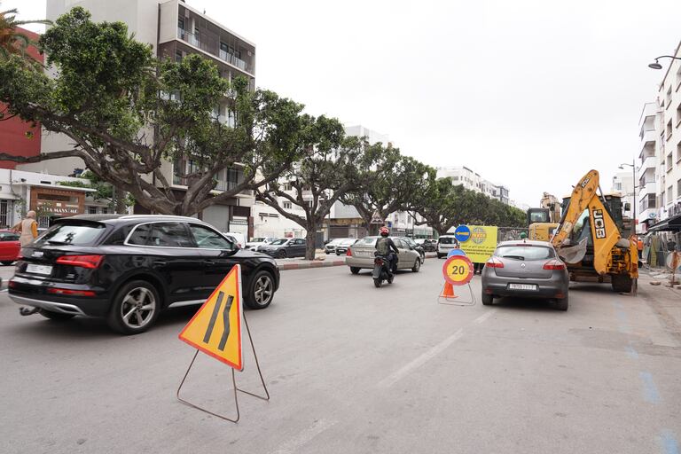 تأهيل شارع بئر انزران بالبيضاء