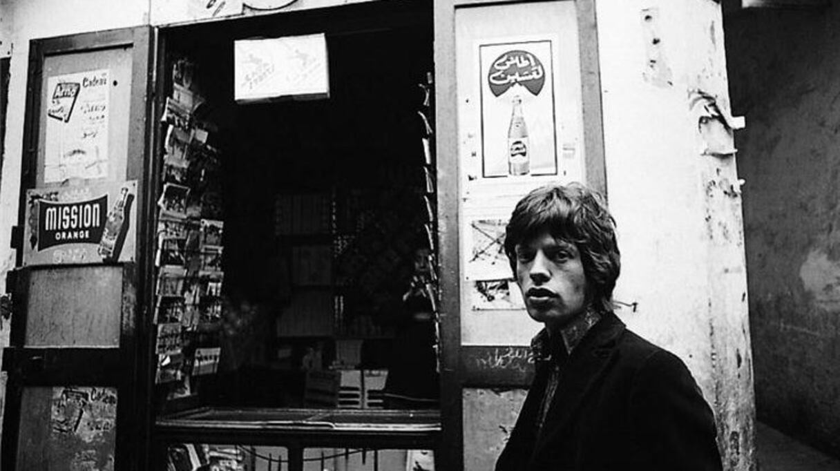 مايك جاغر في الستينات من القرن الماضي في طنجة
