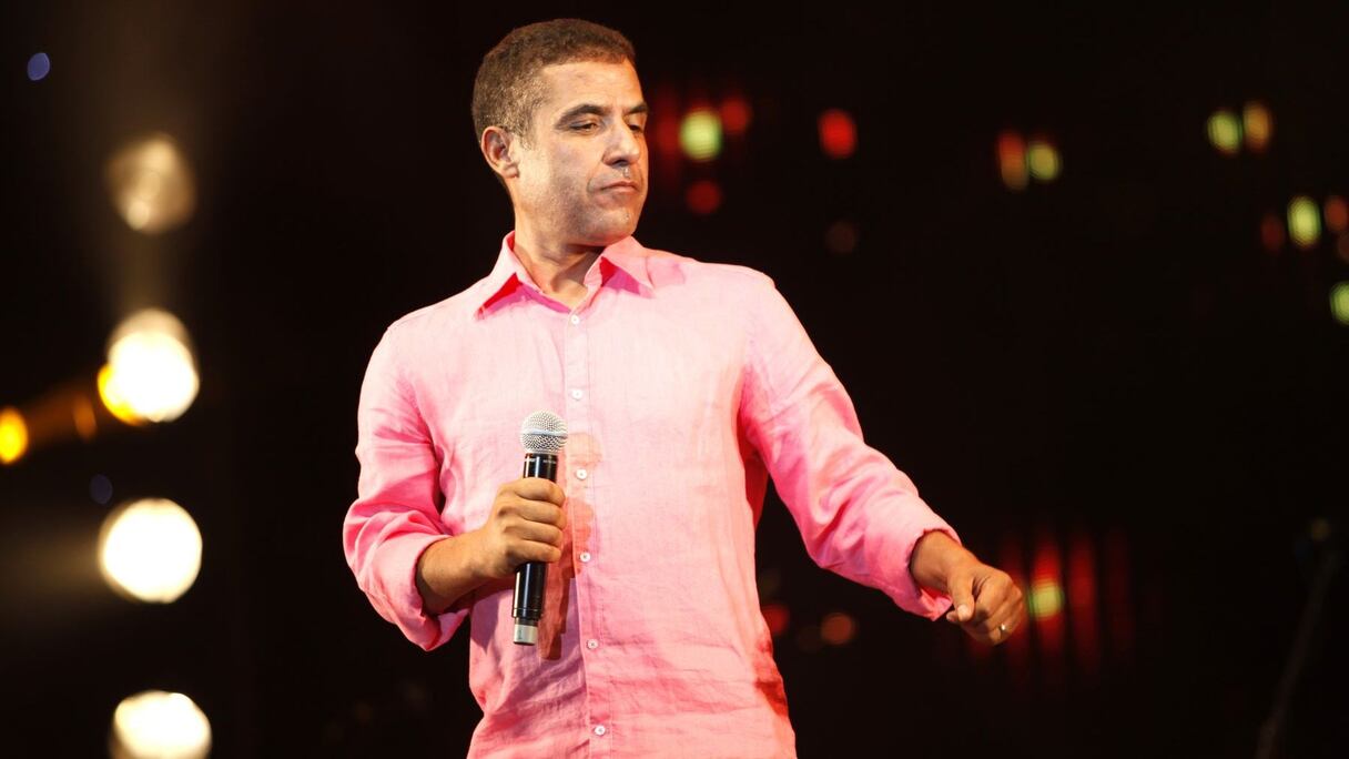 مامي في إحدى رقصاته
