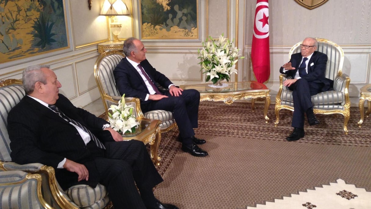 مزوار يسلم رسالة ملكية إلى الرئيس التونسي