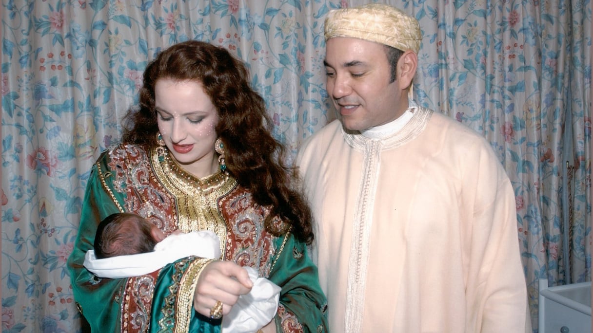 صورة تؤرخ لازدياد ولي العهد الأمير مولاي الحسن.