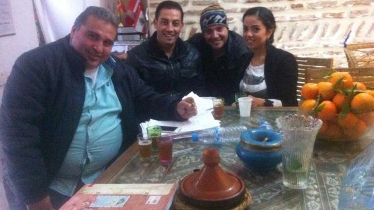 من اليمين إلى اليسار الممثلة المصرية منار العطار والسيناريست جوزيف فوزي والممثل المغربي يوسف الجندي والمنتج الفني للفيلم طارق عثمان
