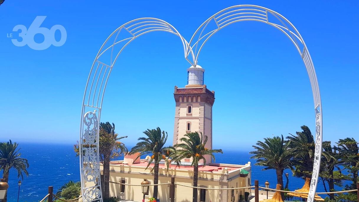 منارة سبارتيل بطنجة 
