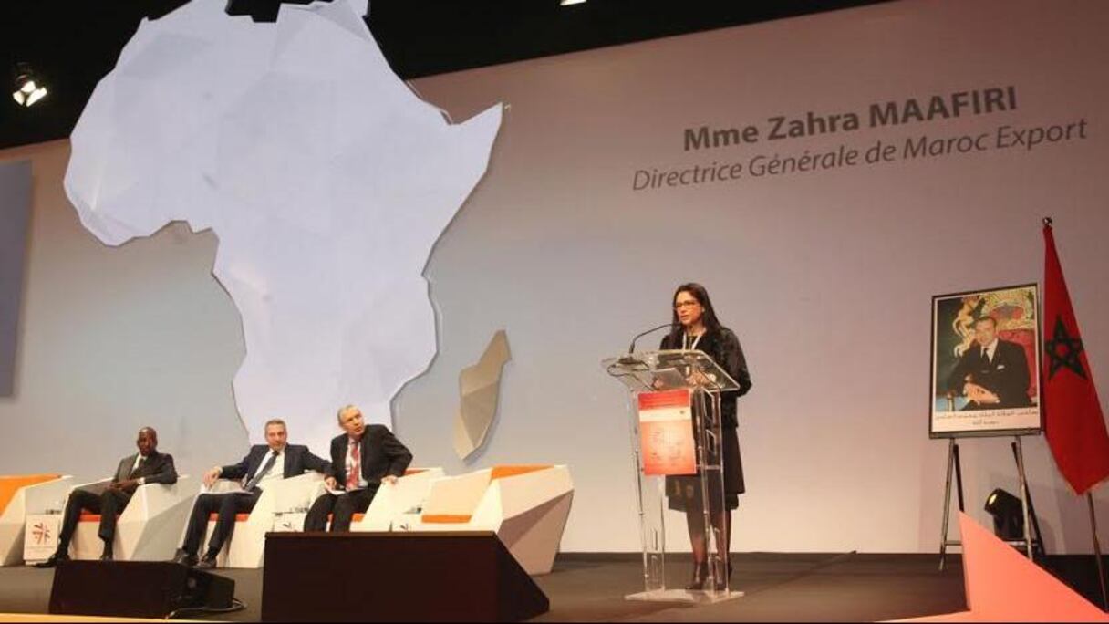 زهرة معفيري المديرة العامة لـ"مغرب تصدير" تتحدث، صباح اليوم، خلال المنتدى الدولي إفريقيا والتنمية
