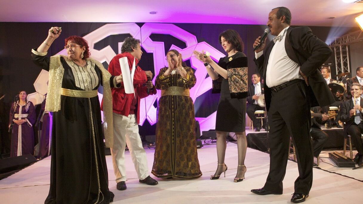 الفنانتين ماه ماه والسليماني سعيدتان بحصولهما على الشقة
