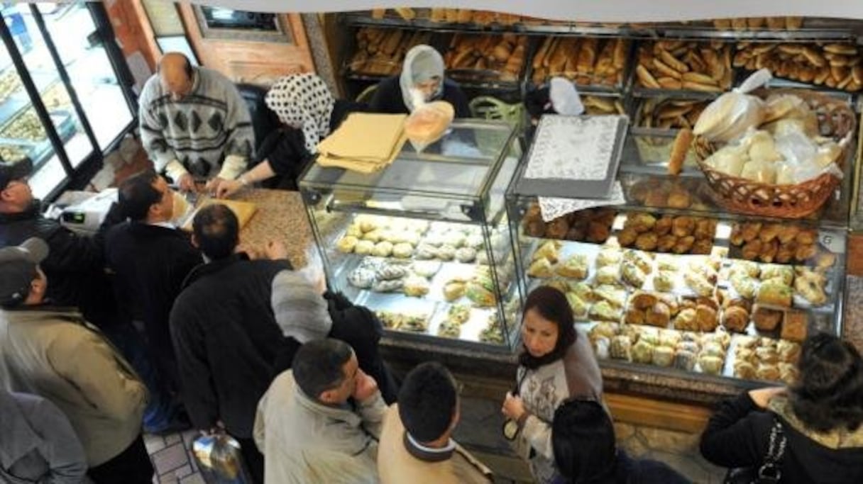 مخبزة لبيع الخبز والحلويات